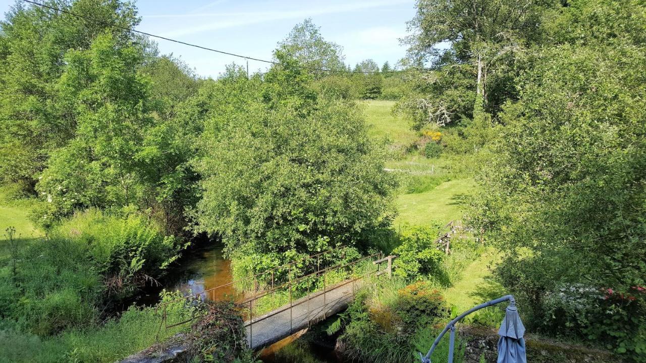Le Moulin De Pensol - Gites Esterno foto