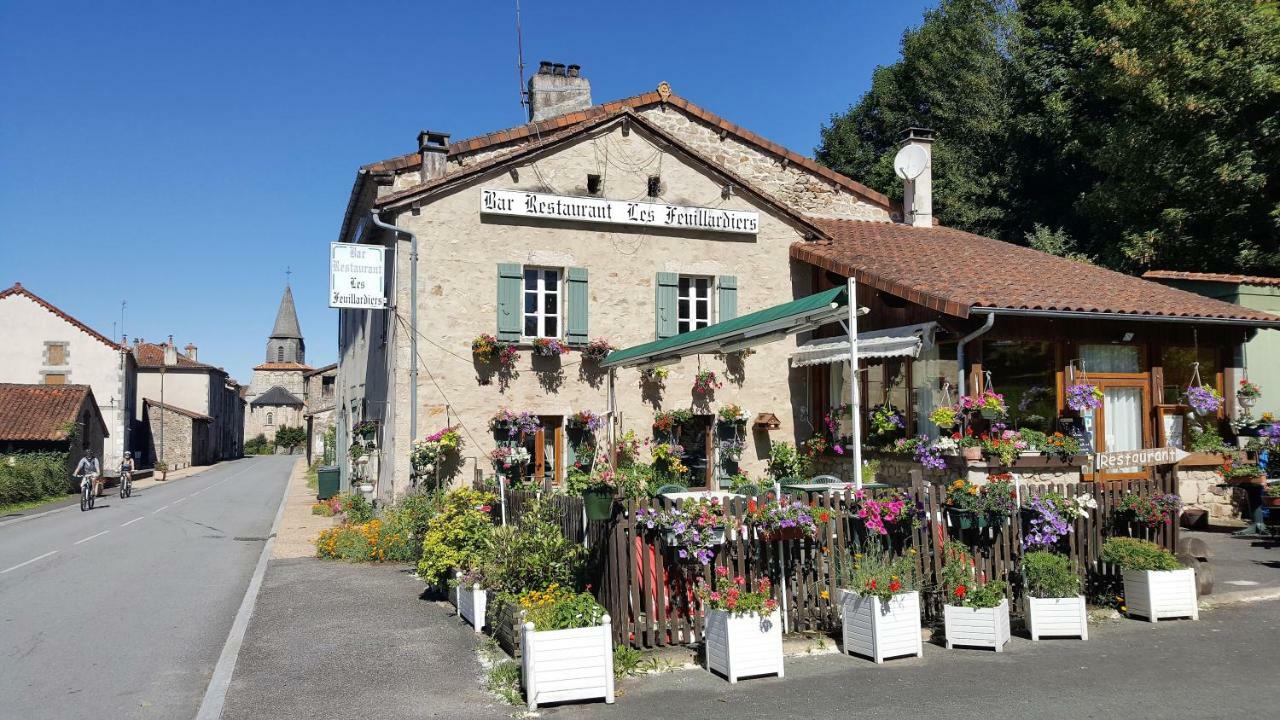 Le Moulin De Pensol - Gites Esterno foto